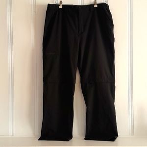 Mountain Warehouse pants/shorts Men Sz 38